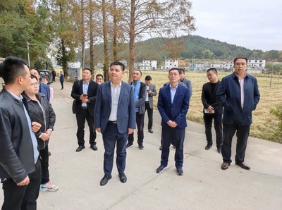 繁昌區(qū)來我縣開展縣域結(jié)對共建 共謀發(fā)展新篇，助力防腐產(chǎn)業(yè)升級(jí)